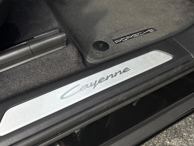 PORSCHE Cayenne Photo 29
