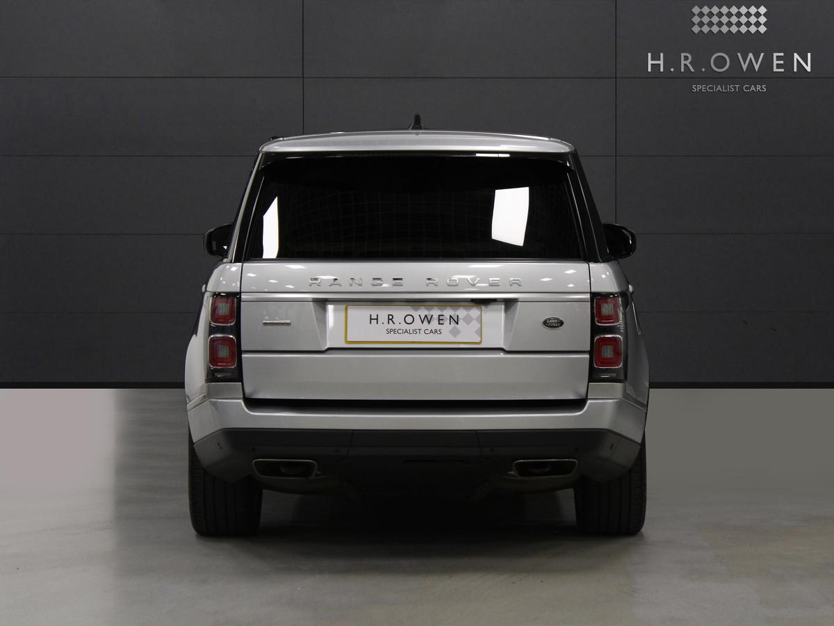Used 2018 LAND ROVER RANGE ROVER AUTOBIOGRAPHY £39,950 at H.R. Owen