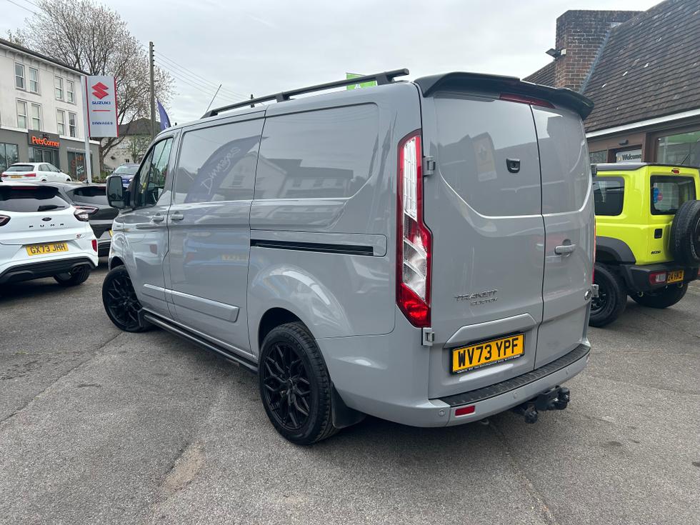 Ford Transit Custom Photo dd177b3a-5f6e-4c31-bef5-28a500458ef8.jpeg