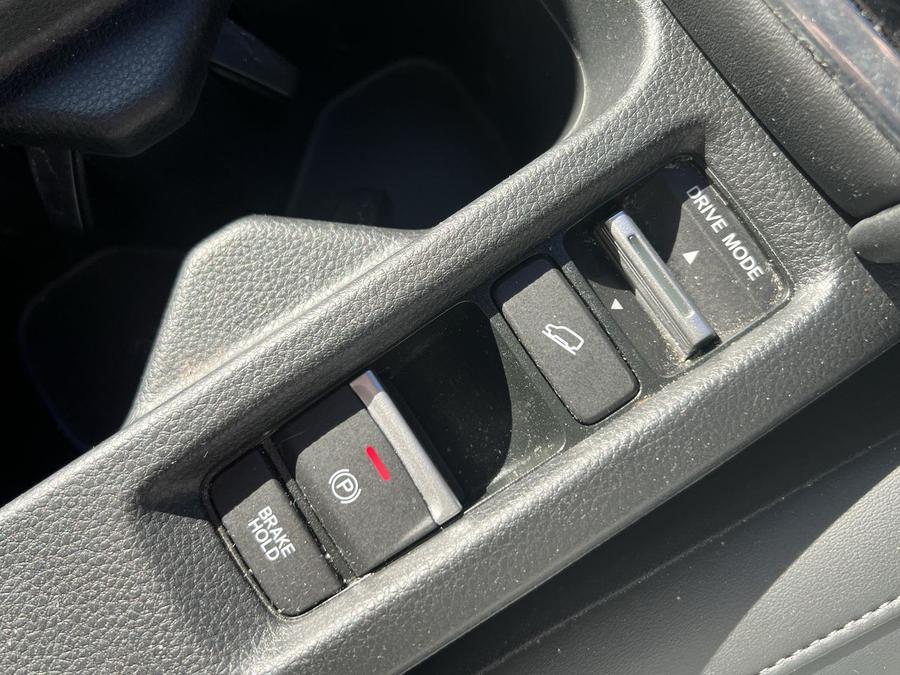 Honda HR-V Photo dd1821ef-bcd7-44ff-9b72-eaf3431a6ff3.jpg