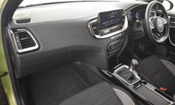 Kia XCEED Photo 18