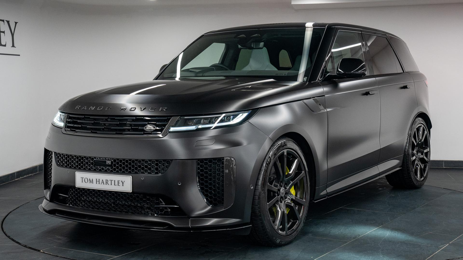 Land Rover Range Rover Sport Photo dd2b6136-c7d7-4da1-93af-1ee9f7c09edf.jpg