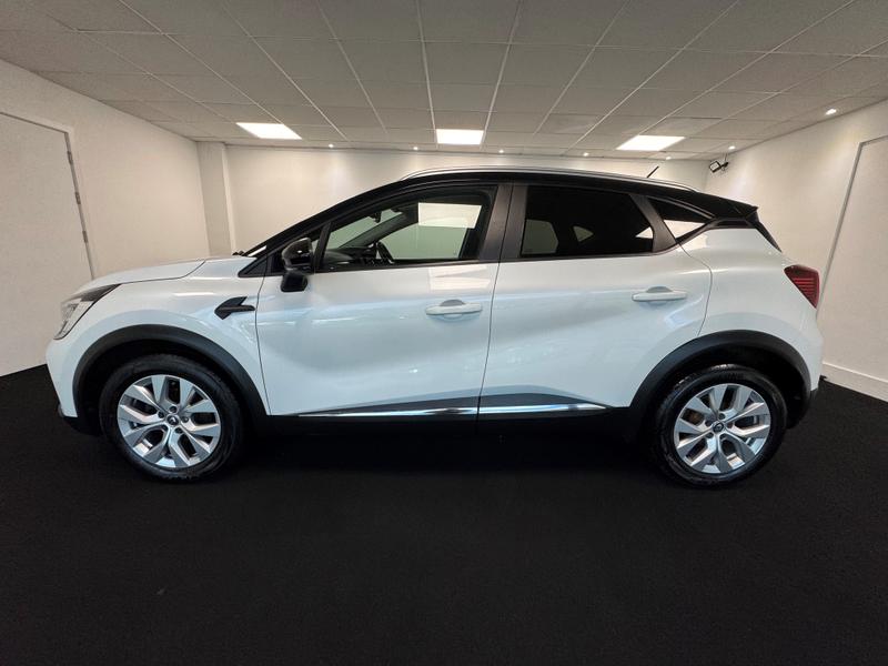 Renault Captur Photo dd300a63-acd9-4a28-b8b0-d8000cb9f10f.jpg