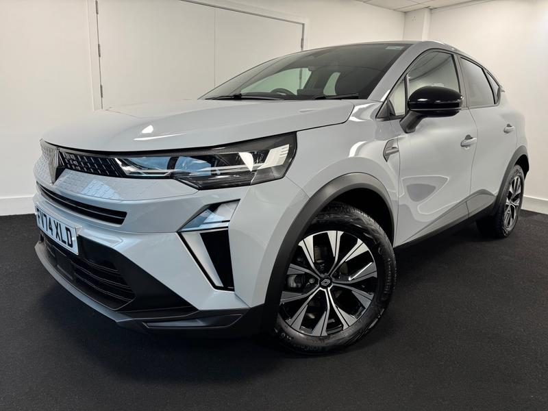 Renault Captur Photo dd51560b-e8a7-41c0-ac8c-3e99b8378572.jpg