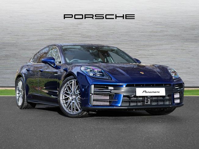 PORSCHE Panamera Photo 1