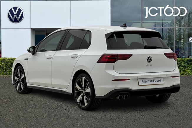 VOLKSWAGEN Golf Photo 3