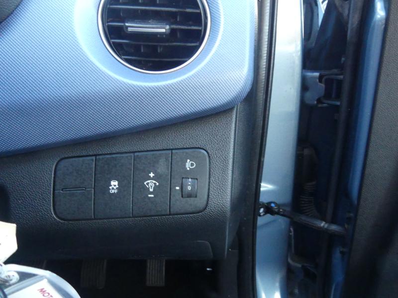 Hyundai i10 Photo dd6fec98-a040-43ef-929a-5d0b84362dea.jpg