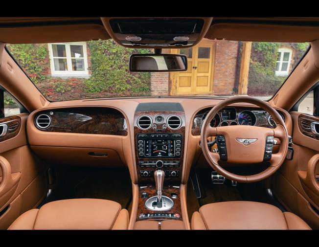 BENTLEY Flying Spur Photo 6