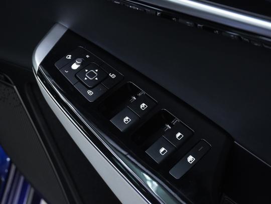 Kia EV6 Photo dd8c4d9d-8e35-40f3-b208-10000eb9b1c1.jpg