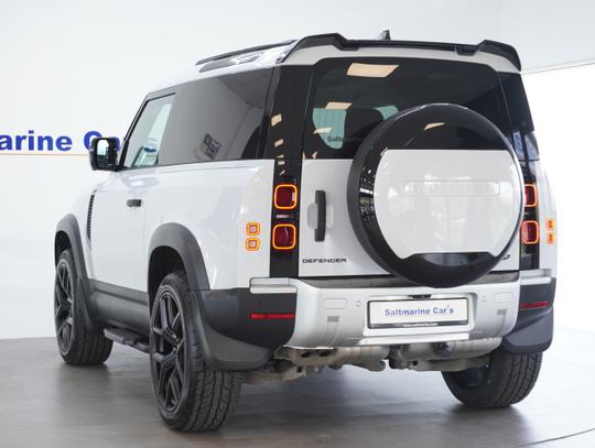 Land Rover Defender 90 Photo dd9906b0-27b5-4464-8ad1-4f78ad957c72.jpg