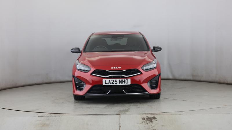 Kia Ceed Photo dd9962a7-a767-4c57-a32e-2e8d7b50e728.jpg