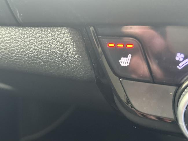 Honda Jazz Photo dd9c5622-e992-4df4-b661-243e04b0a10c.jpg