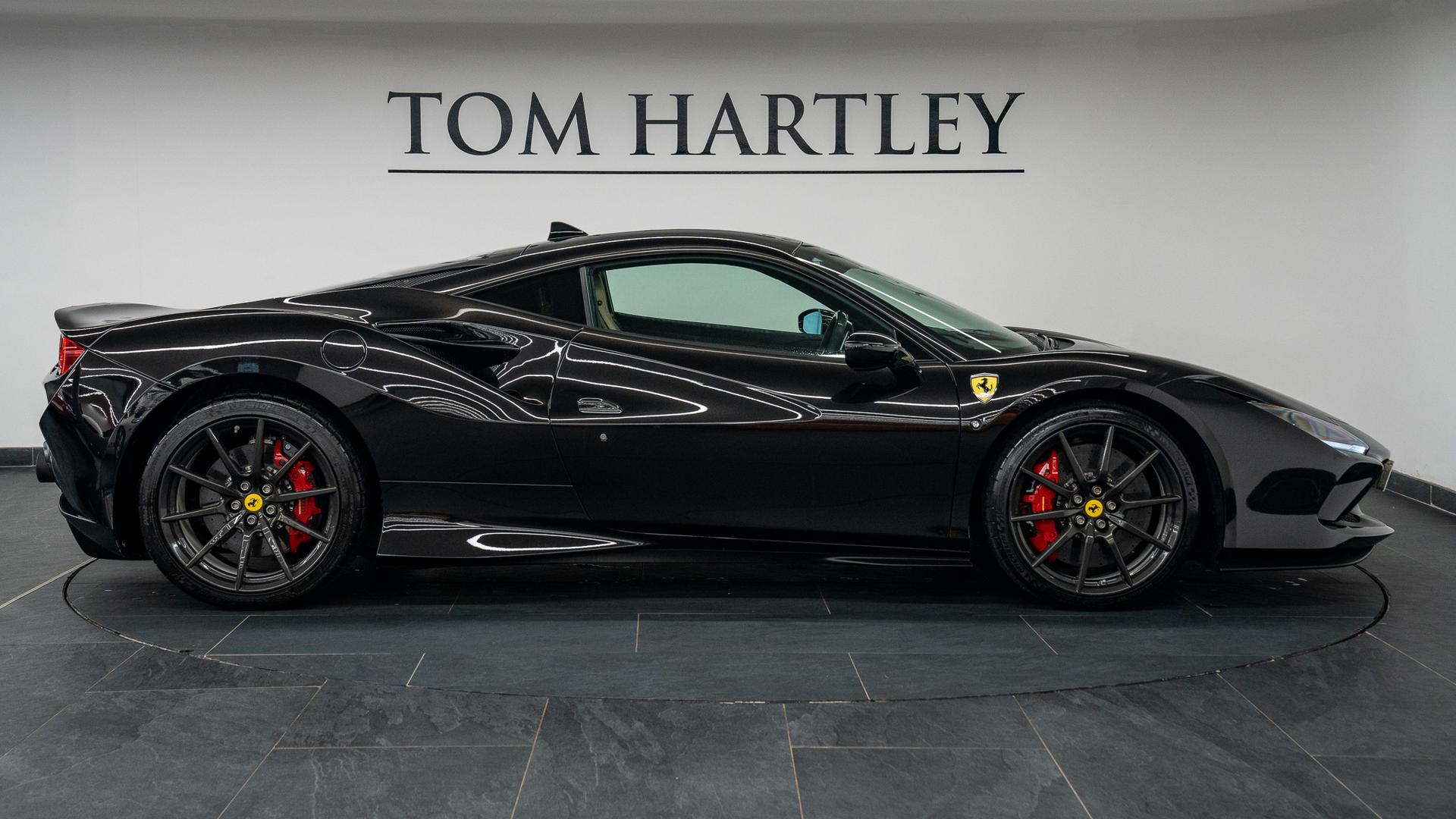 Ferrari F8 Photo dda30026-8f40-4719-a7a5-590fa84cc866.jpg
