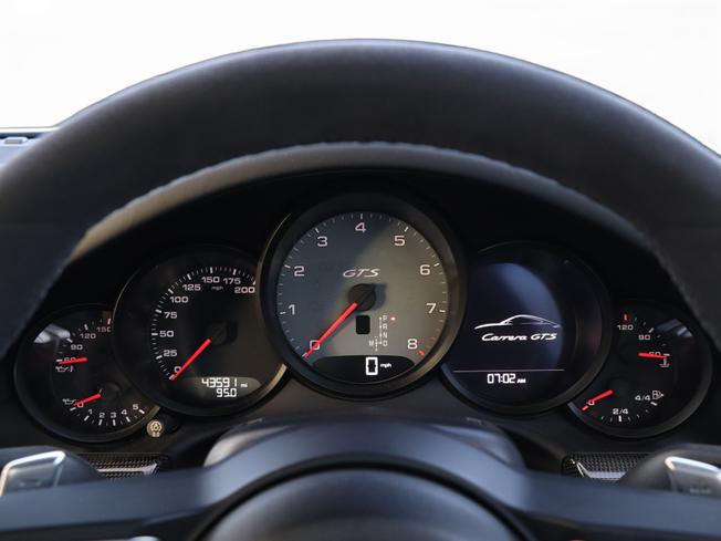 PORSCHE 911 Photo 26