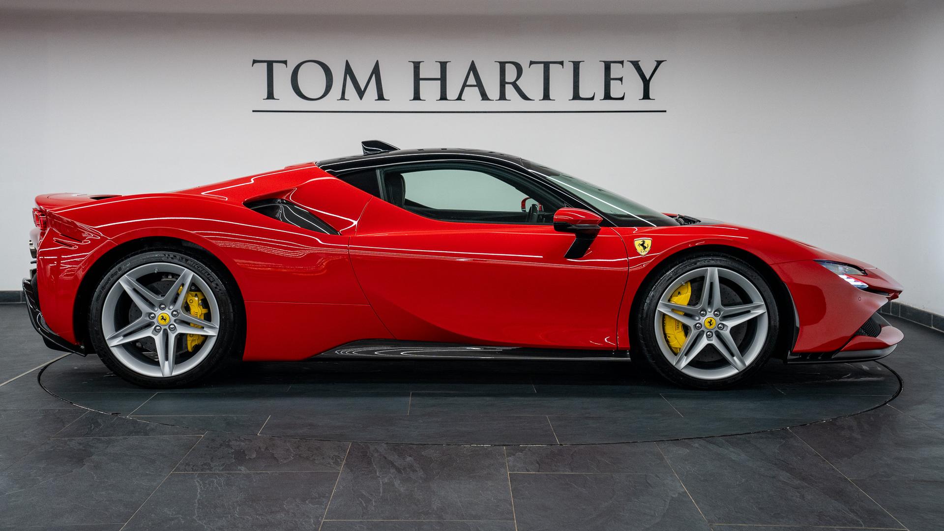 Ferrari SF90 Photo ddbe09d3-439d-442f-9940-3f60920c9d47.jpg