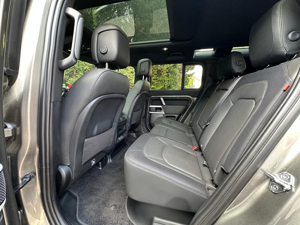 Used Land Rover Defender 110 GX73USE 30