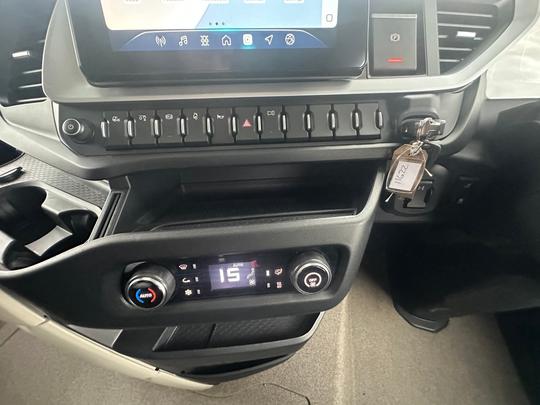 Iveco S-WAY Photo