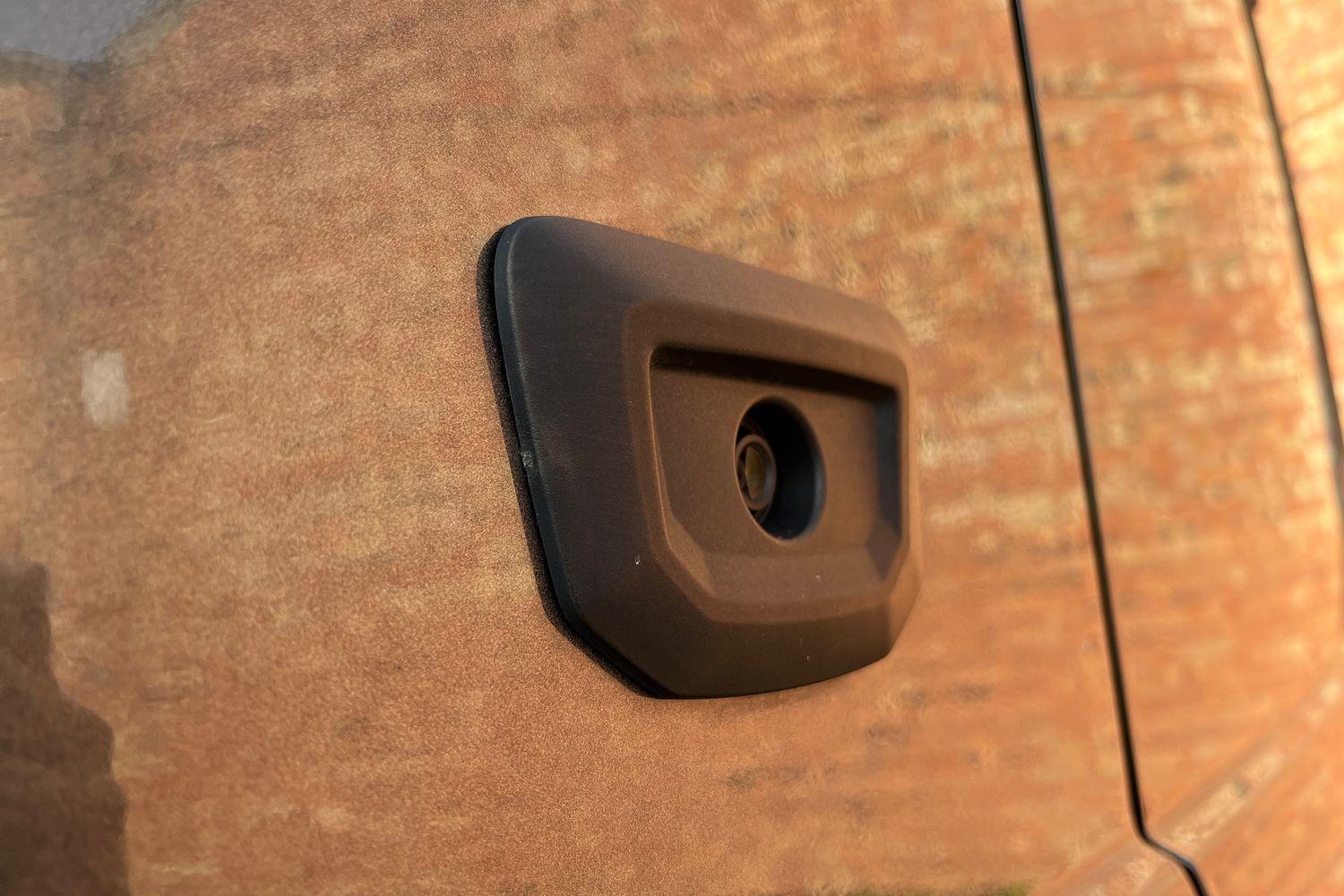 Ford E-TRANSIT Photo 16