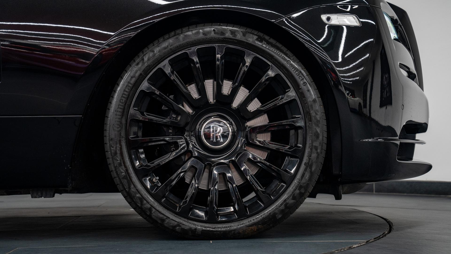 Rolls-Royce Wraith Photo dddf97a6-3c6f-4d12-9c07-8de9966bf9d8.jpg
