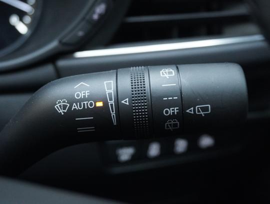 Mazda 3 Photo dde7df0d-80a3-4967-8656-00559ad1e90e.jpg