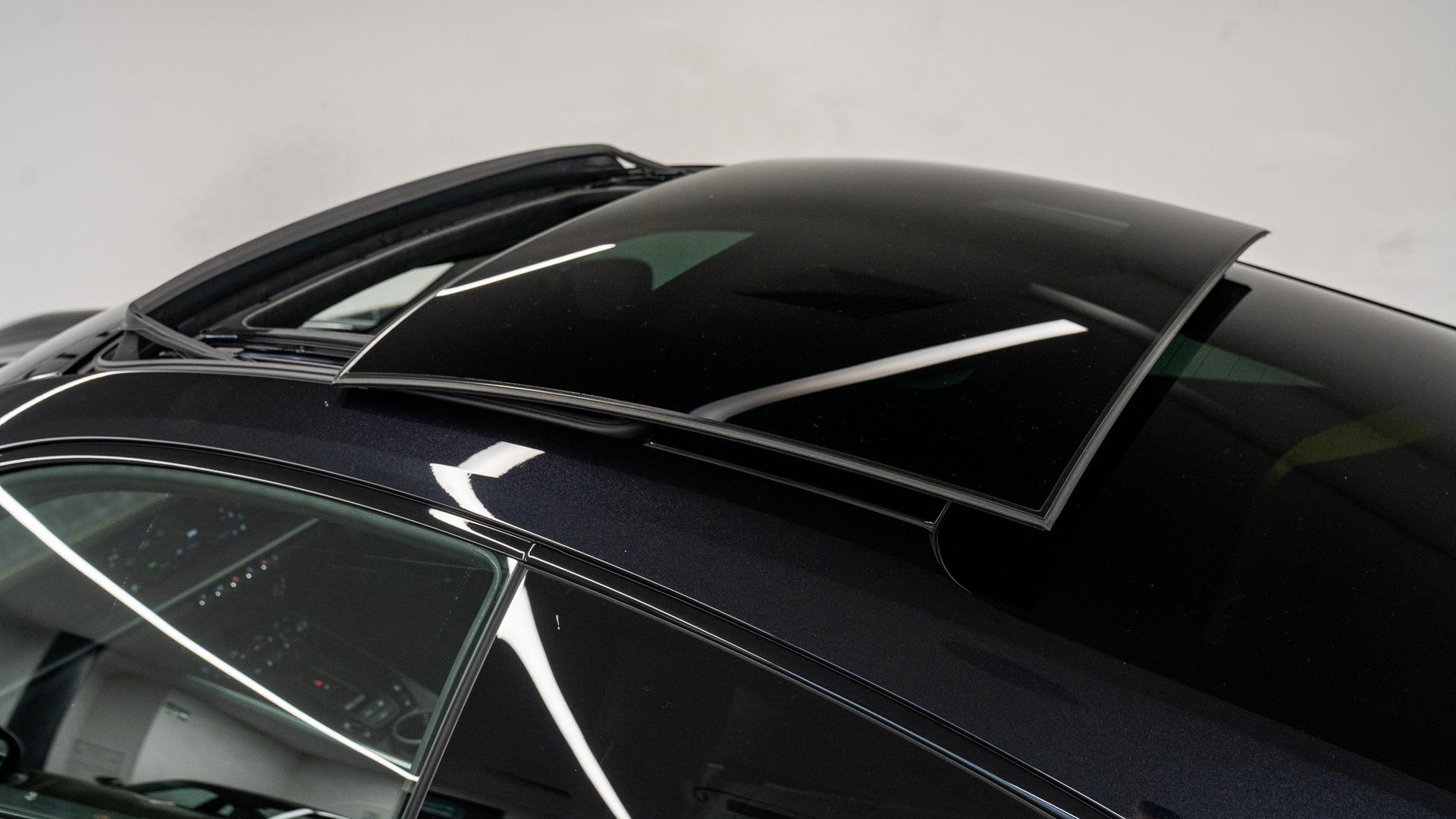 Porsche 911 Photo ddeb9b0b-889d-400b-869c-17956ed5efc8.jpg