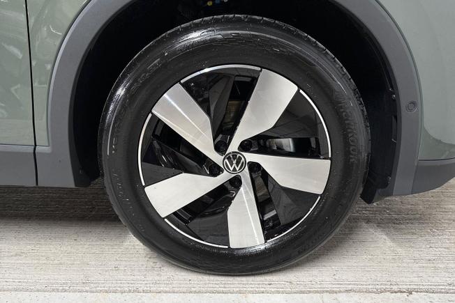 VOLKSWAGEN  Tiguan Photo 5