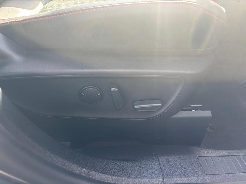 Ford Kuga Photo de358cf7-5eb8-410c-a2e6-92a86113e66d.JPG
