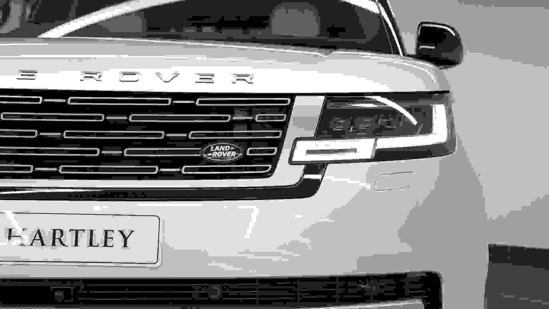 Land Rover RANGE ROVER Photo de3d60ab-e69a-4647-965c-9ea87b9a222d.jpg