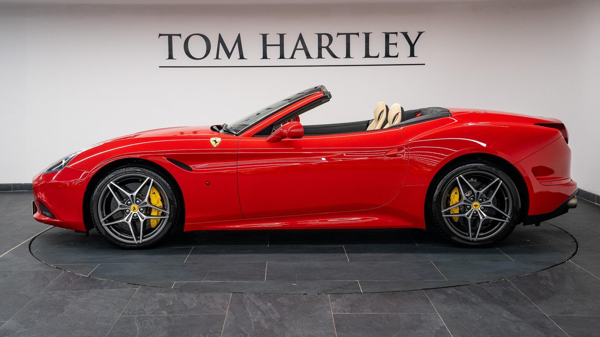 Ferrari California Photo de5ea30c-d7f0-416f-9c1f-2fbec52aa44d.jpg