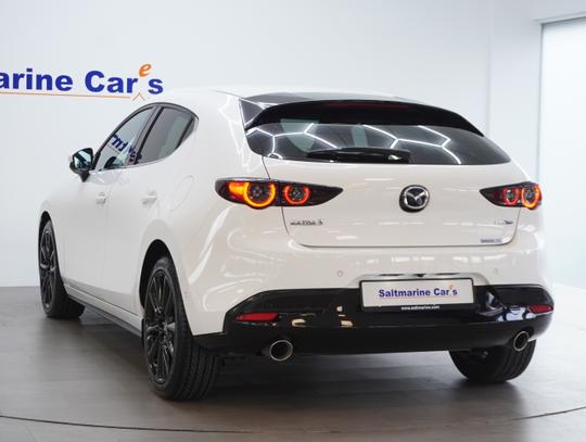 Mazda 3 Photo de678d5e-3416-43e5-9557-aa2832369381.jpg