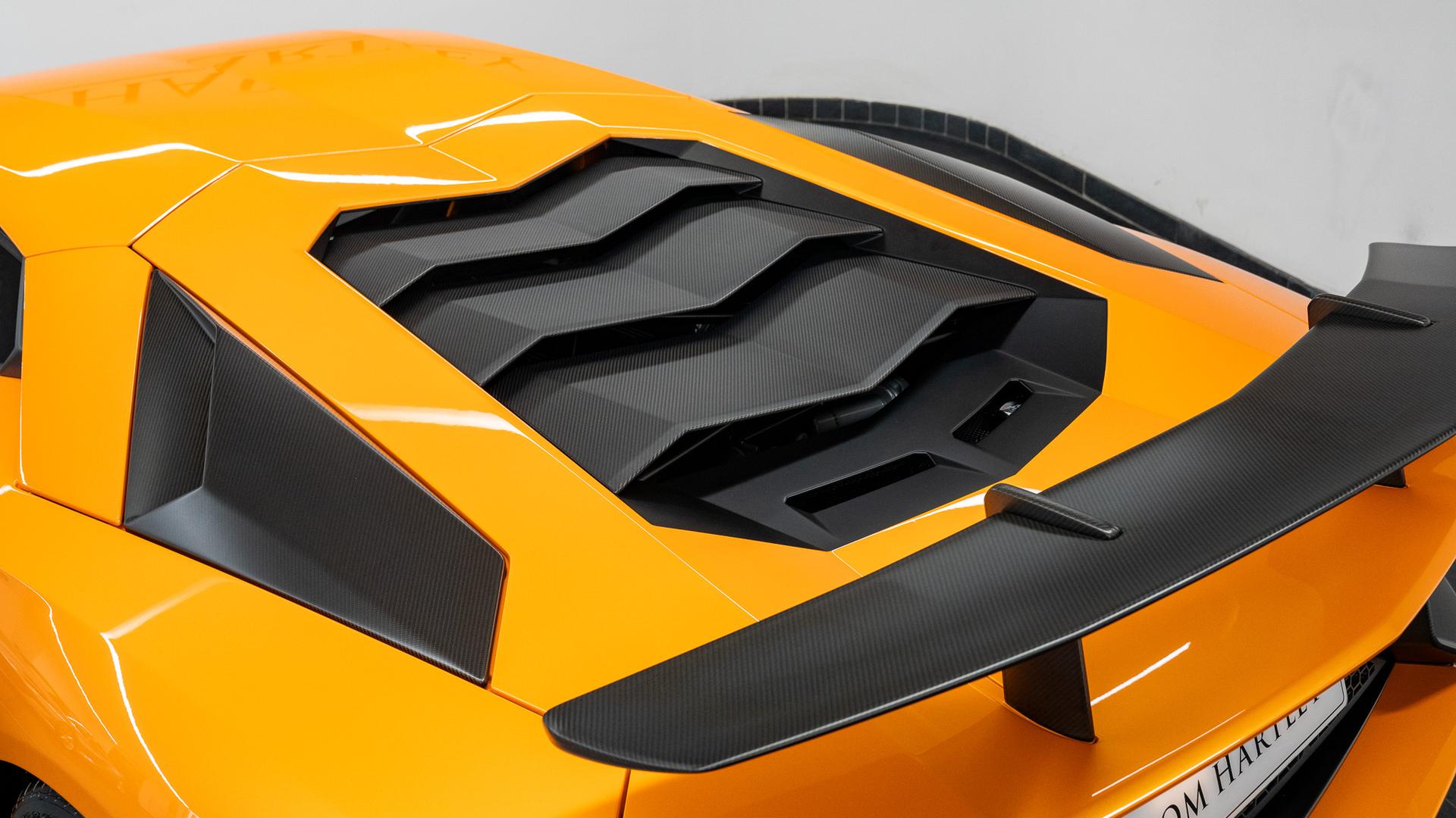LAMBORGHINI Aventador Photo de69ba1d-60d8-4ab0-a332-9982e788c232.jpg