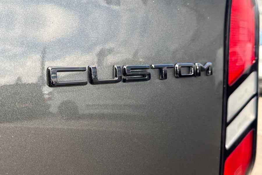 Ford CUSTOM Photo de8cfdaf-ece9-491a-96d6-ea5e829c2a46.jpg
