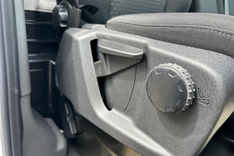 Used Ford E-TRANSIT ETRANSITTREND10 24