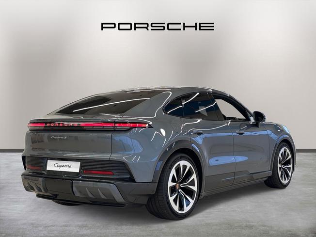 Porsche Cayenne Photo 7