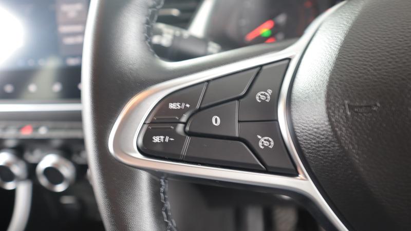 Renault Captur Photo dealer360-09b50b4b95f01e95b4be1fad2dac07e9a2b4e068.jpg