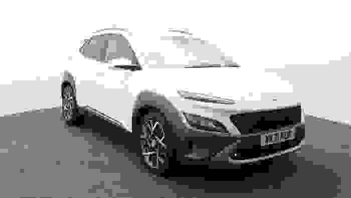Used 2021 Hyundai KONA 1.6 h-GDi Premium SUV 5dr Petrol Hybrid DCT Euro 6 (s/s) (141 ps) White at Hawkins Motor Group
