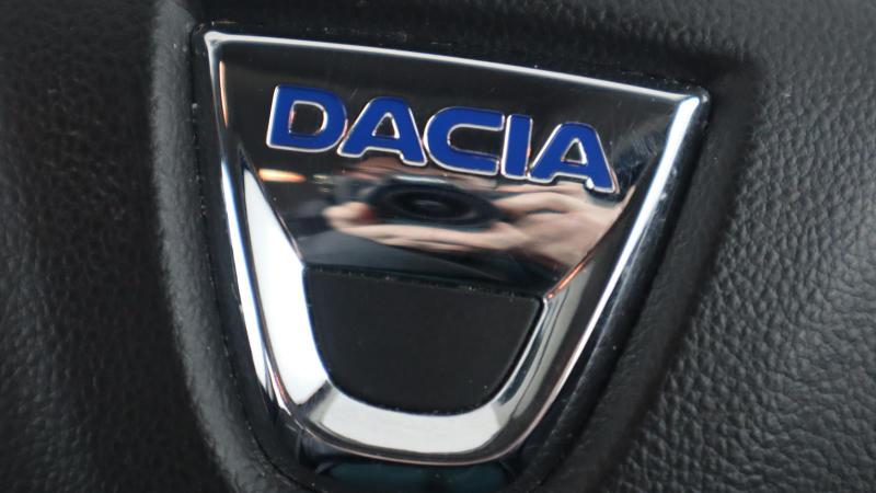 Dacia DUSTER Photo dealer360-185d64742c3ec55cf9906dad6af1a202e8285613.jpg