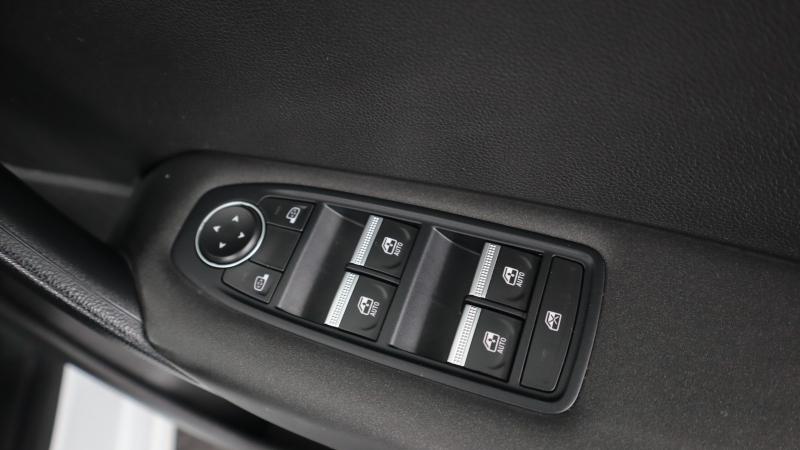 Renault Captur Photo dealer360-2f26fe0abf4f385f2d7b2cfda8594ed5342920c4.jpg