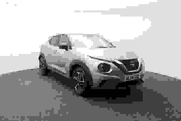 Used 2024 Nissan Juke 1.0 DIG-T N-Connecta SUV 5dr Petrol Manual Euro 6 (s/s) (114 ps) Silver at Hawkins Motor Group