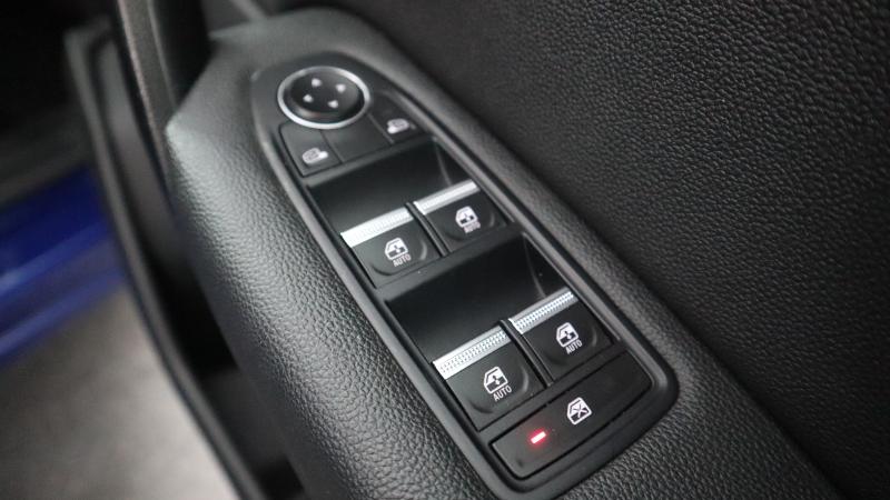 Renault Captur Photo dealer360-419cc4609b4f9b7a0ac5306cd34c36f38705124f.jpg