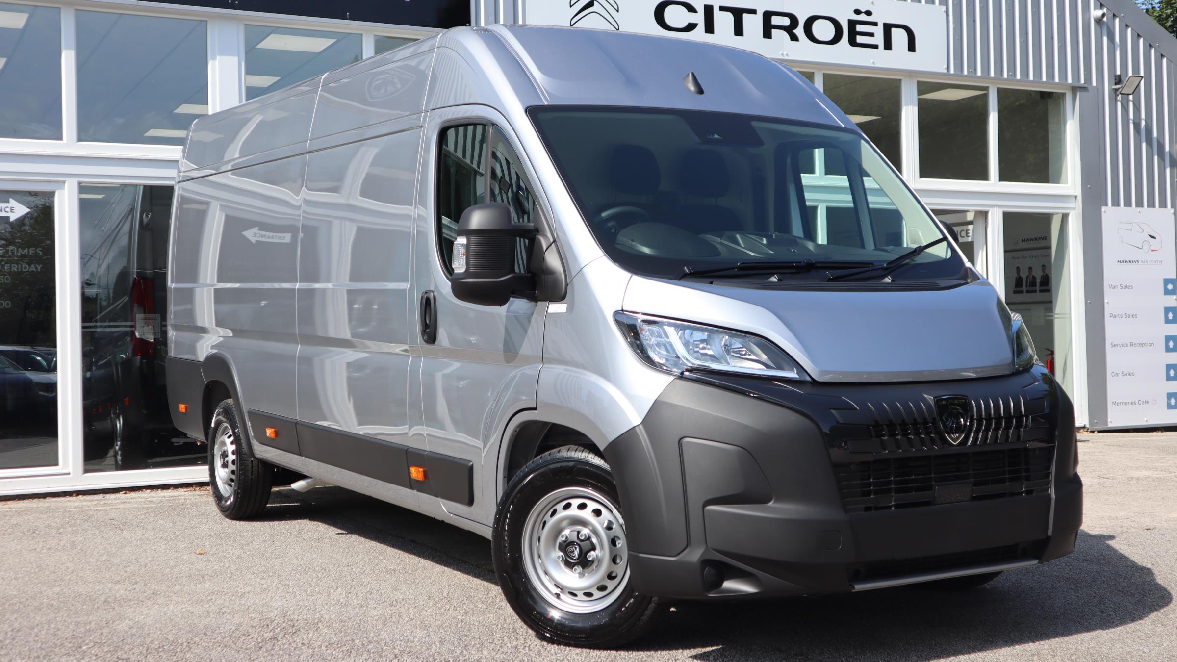 New in stock Peugeot Boxer Van 2.2 BHDi 140 BHP 335 L4H2 Professional 28 499 10 miles Cumulus Grey Hawkins Motor Group