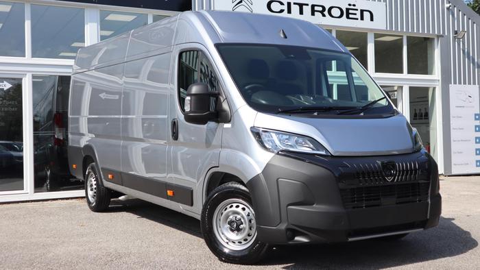 Used ~ Peugeot Boxer Van 2.2 BHDi 140 BHP 335 L4H2 Professional at Hawkins Motor Group