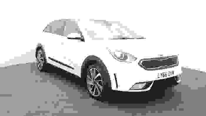 Used 2017 Kia Niro 1.6h GDi 3 SUV 5dr Petrol Hybrid DCT Euro 6 (s/s) (139 bhp) White at Hawkins Motor Group