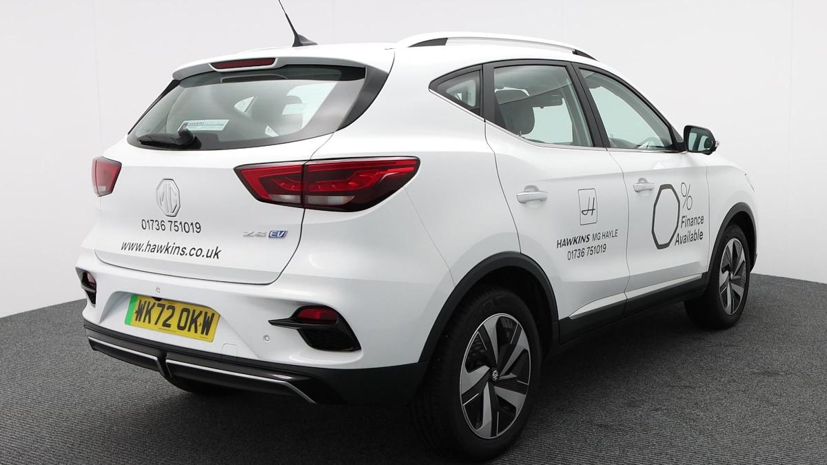 mg zs ev white