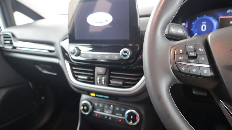 Ford Fiesta Photo dealer360-6ab02b25ded9f722bf6b0f11d15f4debacd862aa.jpg