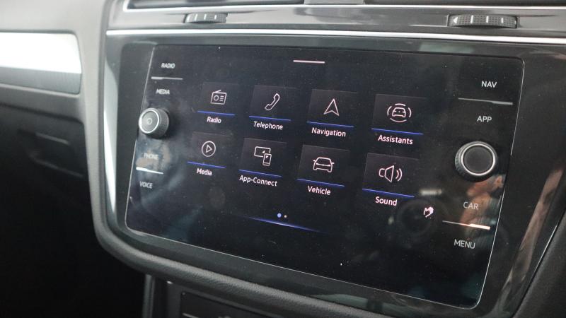 Volkswagen Tiguan Photo dealer360-70ab1a3a91df1c67f6c74e559f305aa42da1fd4a.jpg