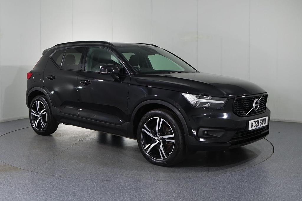 Used 2021 Volvo XC40 RECHARGE PLUS TWIN AWD £34,999 24,429 miles RED ...