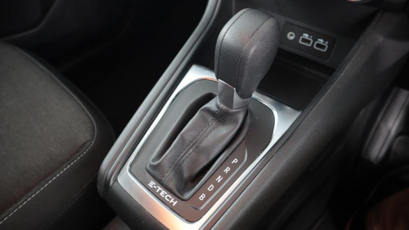 Renault Captur Photo dealer360-7e33fcb38b3fd12fdf67470bbc691c0a64b46247.jpg