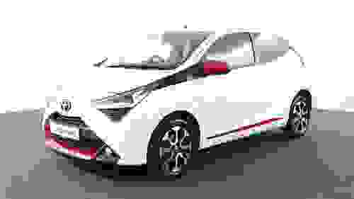 Used 2021 Toyota AYGO VVT-I X-TREND TSS WHITE