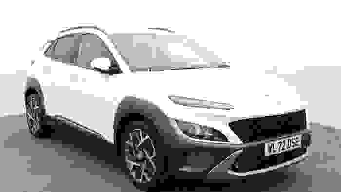 Used 2023 Hyundai KONA 1.6 h-GDi Premium SUV 5dr Petrol Hybrid DCT Euro 6 (s/s) (141 ps) White at Hawkins Motor Group